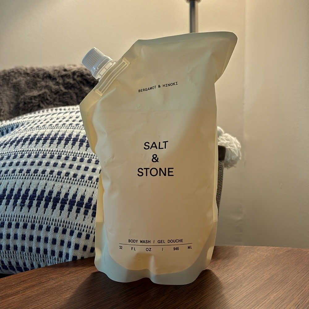 32 fl oz Salt & Stone Refill Body wash Gel